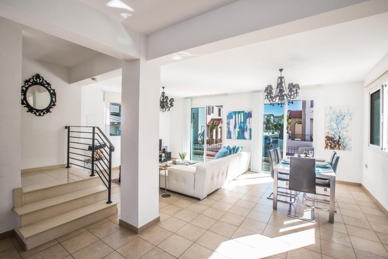Seaspray Villa โปรทาราส ภายนอก รูปภาพ