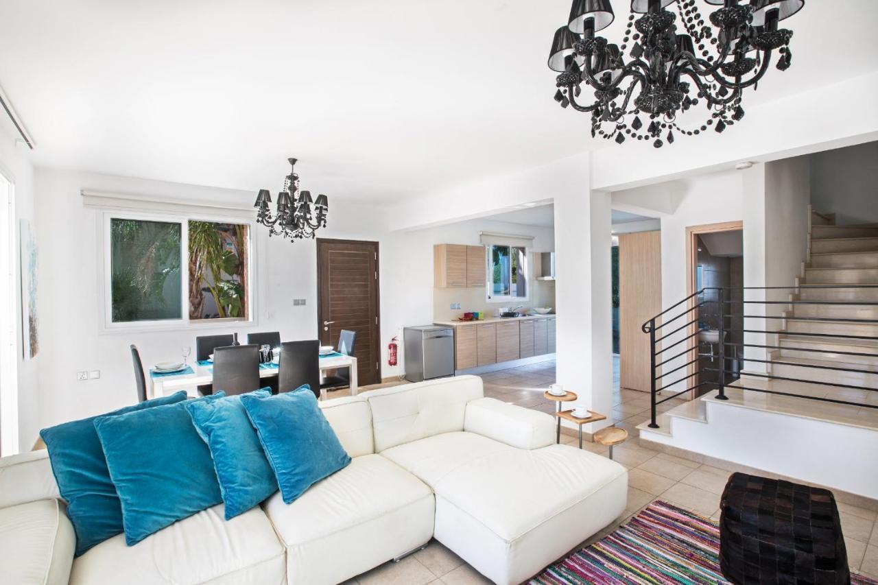 Seaspray Villa โปรทาราส ภายนอก รูปภาพ