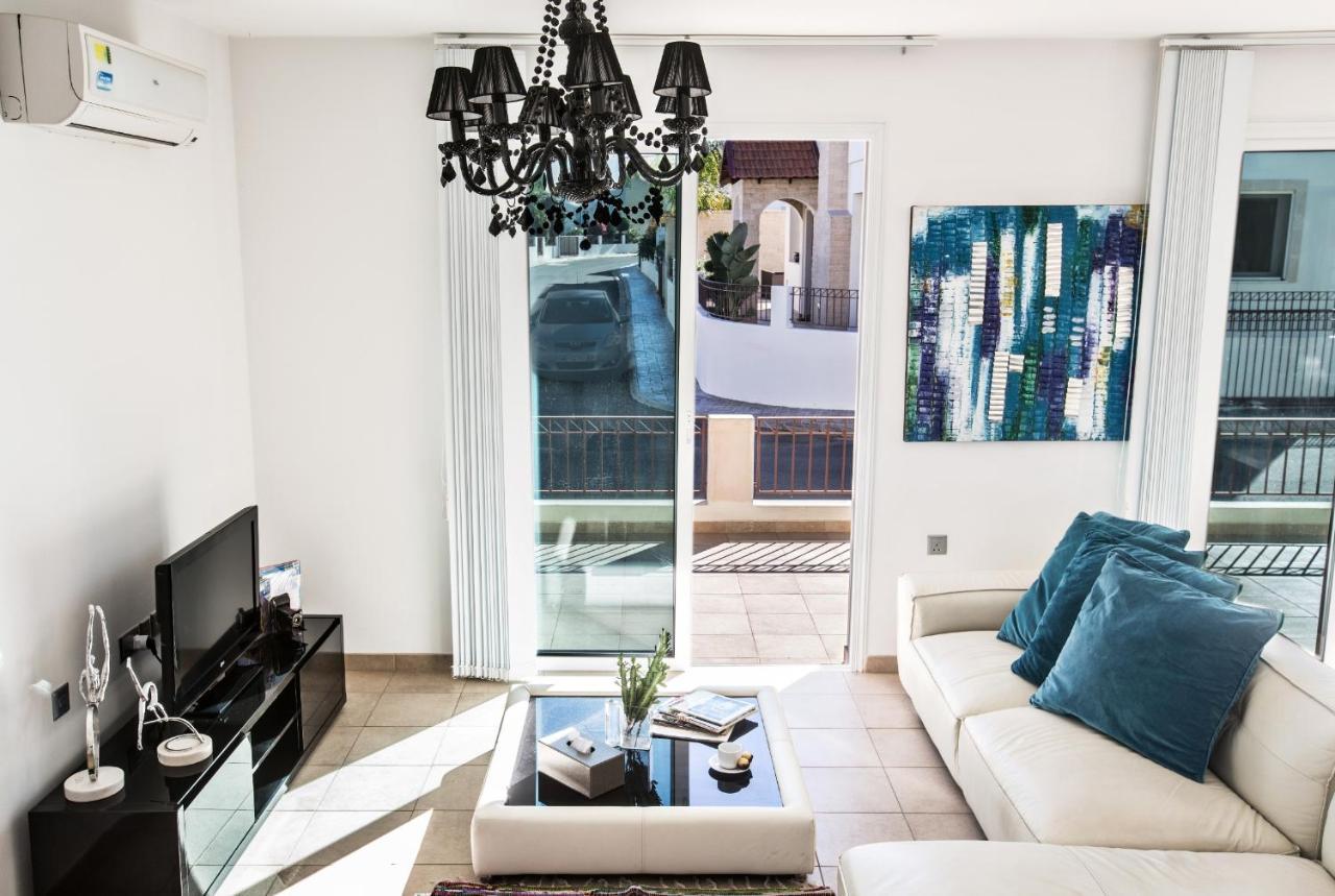 Seaspray Villa โปรทาราส ภายนอก รูปภาพ