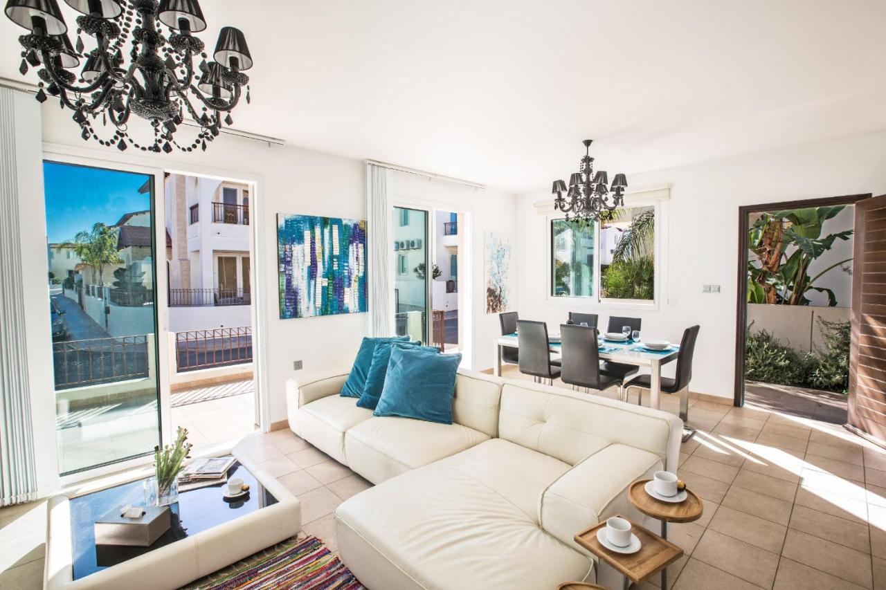 Seaspray Villa โปรทาราส ภายนอก รูปภาพ